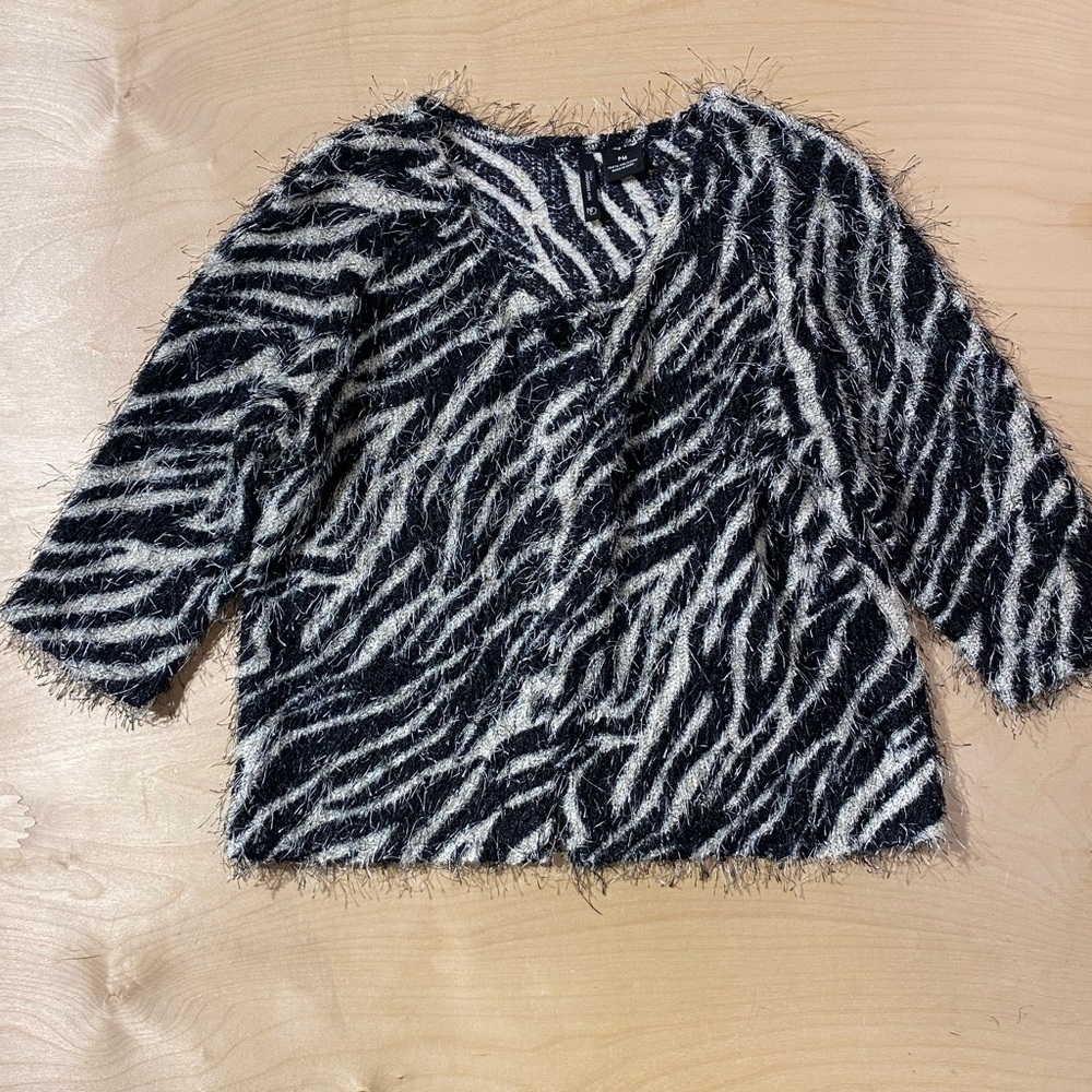 New Directions Black and White Textured Cardigan PM (QJ)